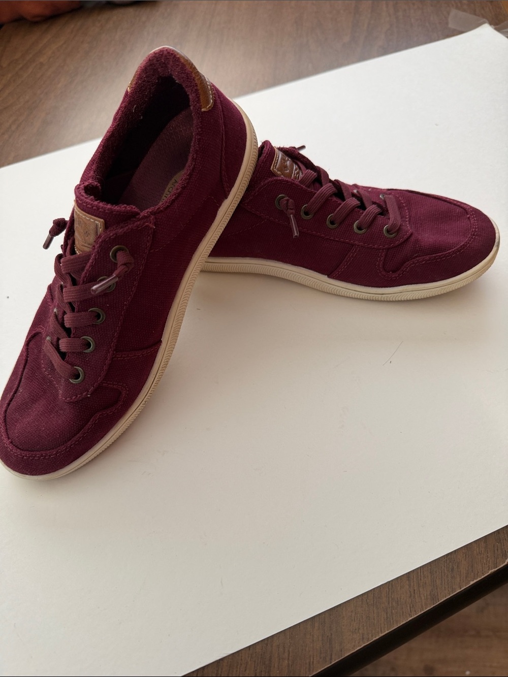 BOBS from Skechers arch fit Women's Canvas Sneakers - Burgundy
